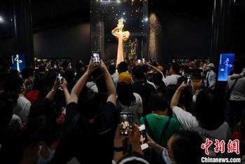 五一假期国内出游2.3亿人次