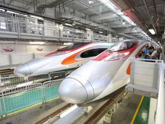 高铁香港西九龙站口岸开通首日出入境旅客逾7.5万人次